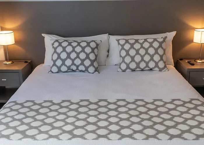 Magna Suites